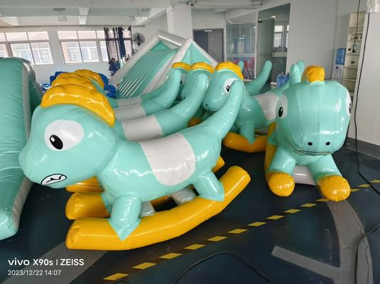 Динозавры Маленькие надувные игры Красочные для внутренних мягких игровых площадок